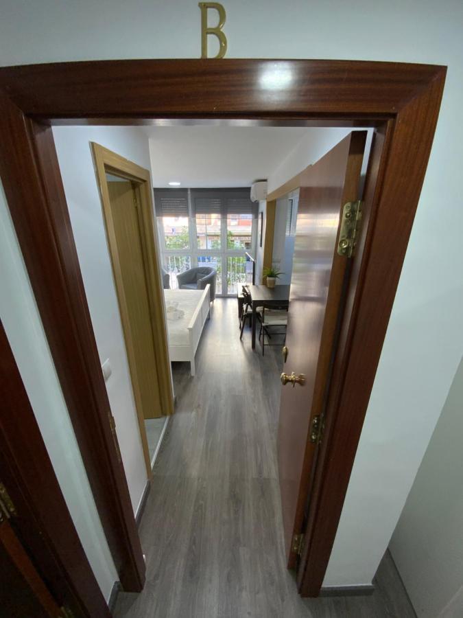 Reyna Apartamentos Malaga Bagian luar foto