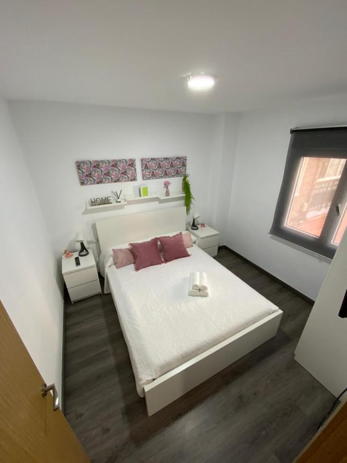 Reyna Apartamentos Malaga Bagian luar foto