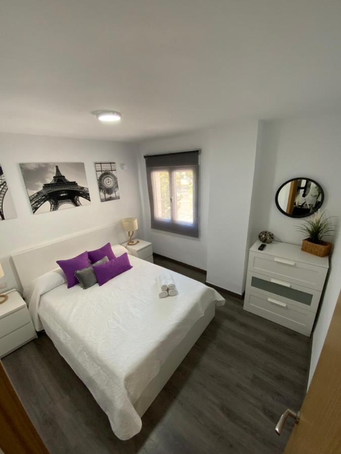 Reyna Apartamentos Malaga Bagian luar foto