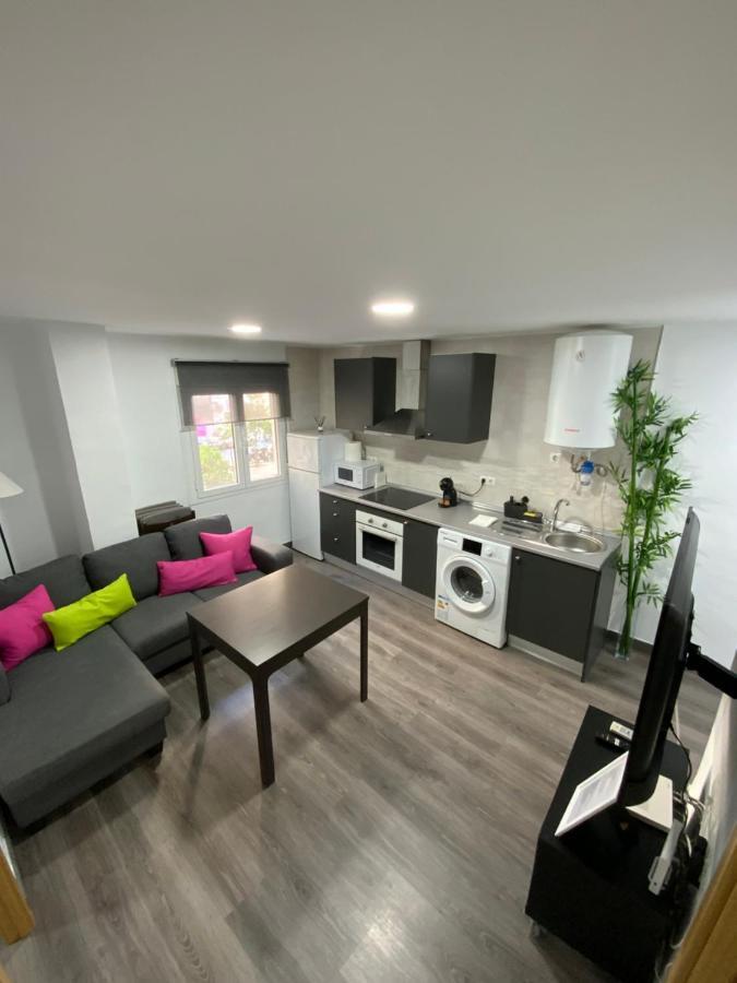 Reyna Apartamentos Malaga Bagian luar foto